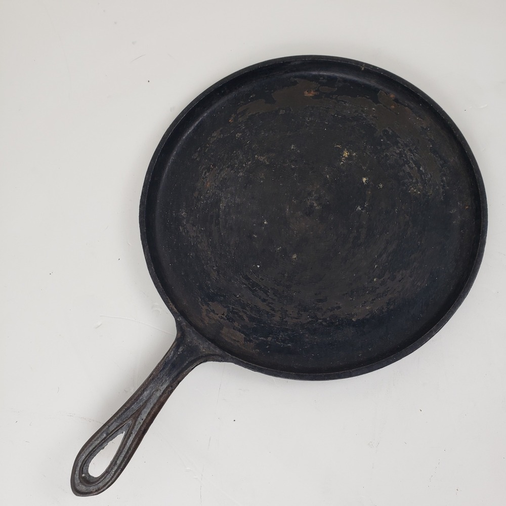 Antique Cast Iron Griddle Southern Mystery Skillet‎ 10" Gate Mark P8R Heat Ring